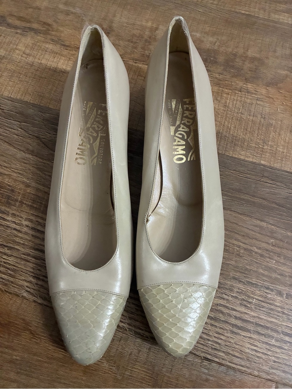 Salvatore Ferragamo Beige Leather Pointed Toe Flats with Textured Cap